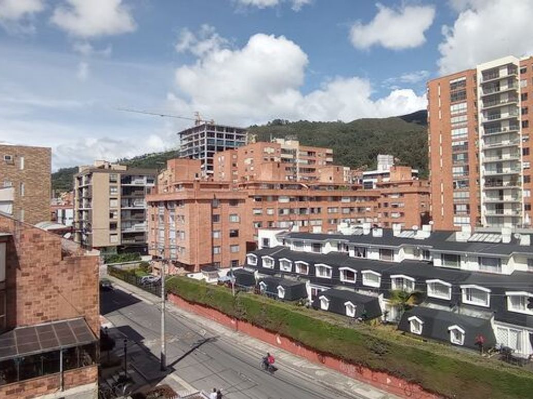 Apartamento de 3 alcobas en venta en Los Cedros Oriental, Bogotá, 105 m² · foto 8 de 20