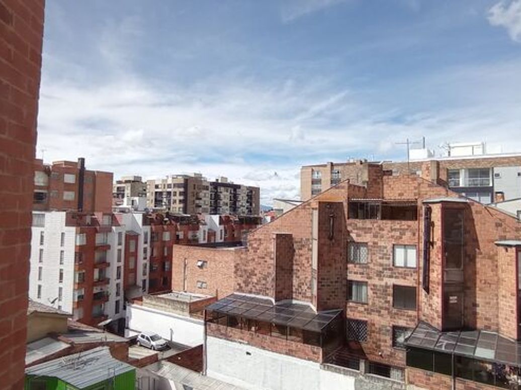 Apartamento de 3 alcobas en venta en Los Cedros Oriental, Bogotá, 105 m² · foto 9 de 20