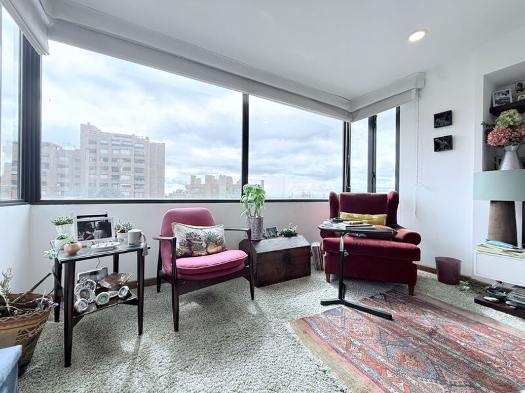 Apartamento de 2 alcobas en venta en Los Rosales, Bogotá, 161 m² · foto 18 de 20