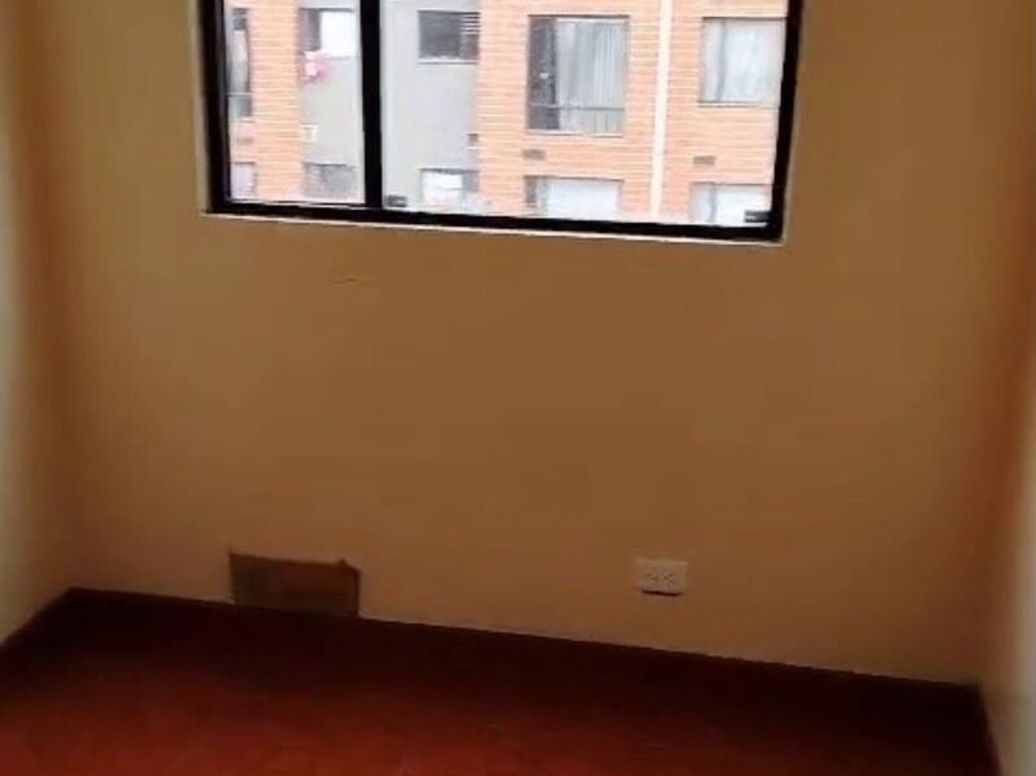 Apartamento de 3 alcobas en venta en Usme, Bogotá, 48 m² · foto 4 de 9