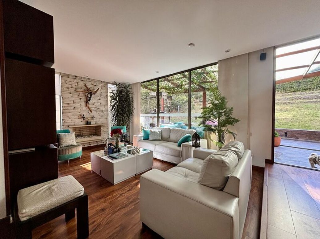 Casa de 3 alcobas en venta en Casa Blanca Suba, Bogotá, 250 m² · foto 4 de 11