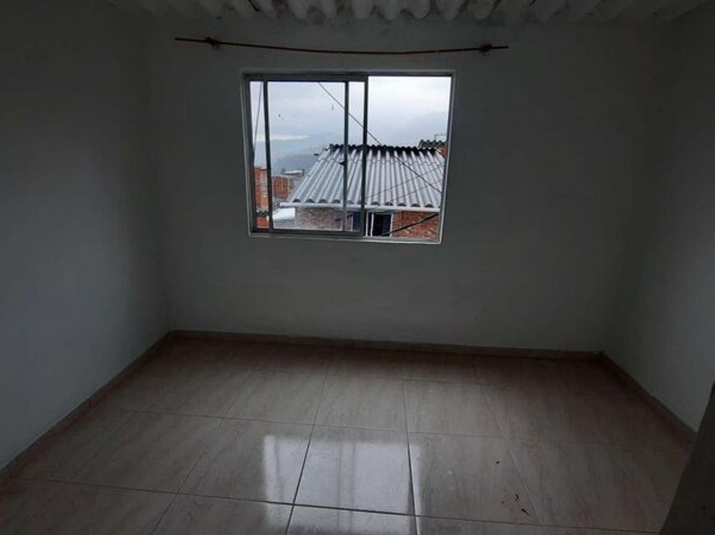 Casa de 3 alcobas en venta en Usme, Bogotá, 33 m² · foto 6 de 14