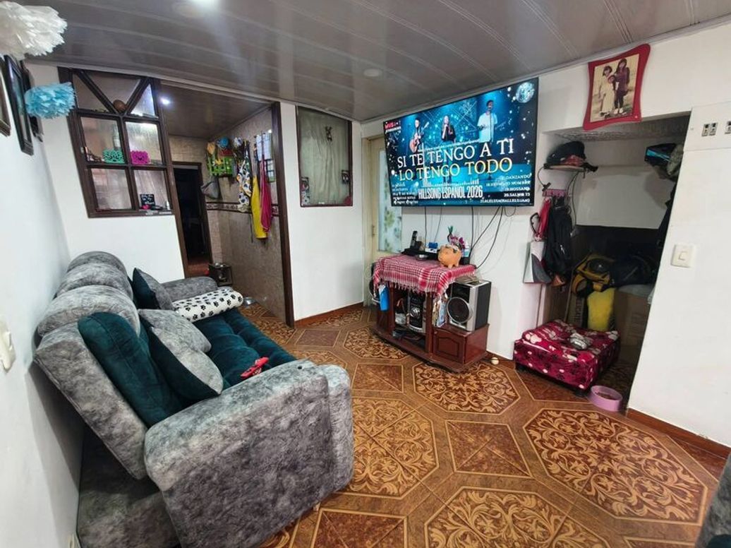 Casa de 4 alcobas en venta en San Juan Bautista, Bogotá, 57 m² · foto 5 de 15