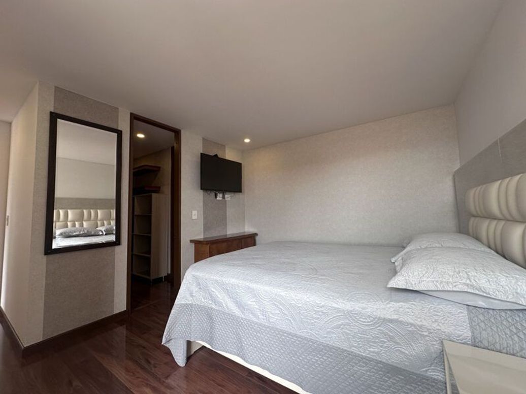 Apartamento de 3 alcobas en venta en El Plan, Bogotá, 136 m² · foto 11 de 14