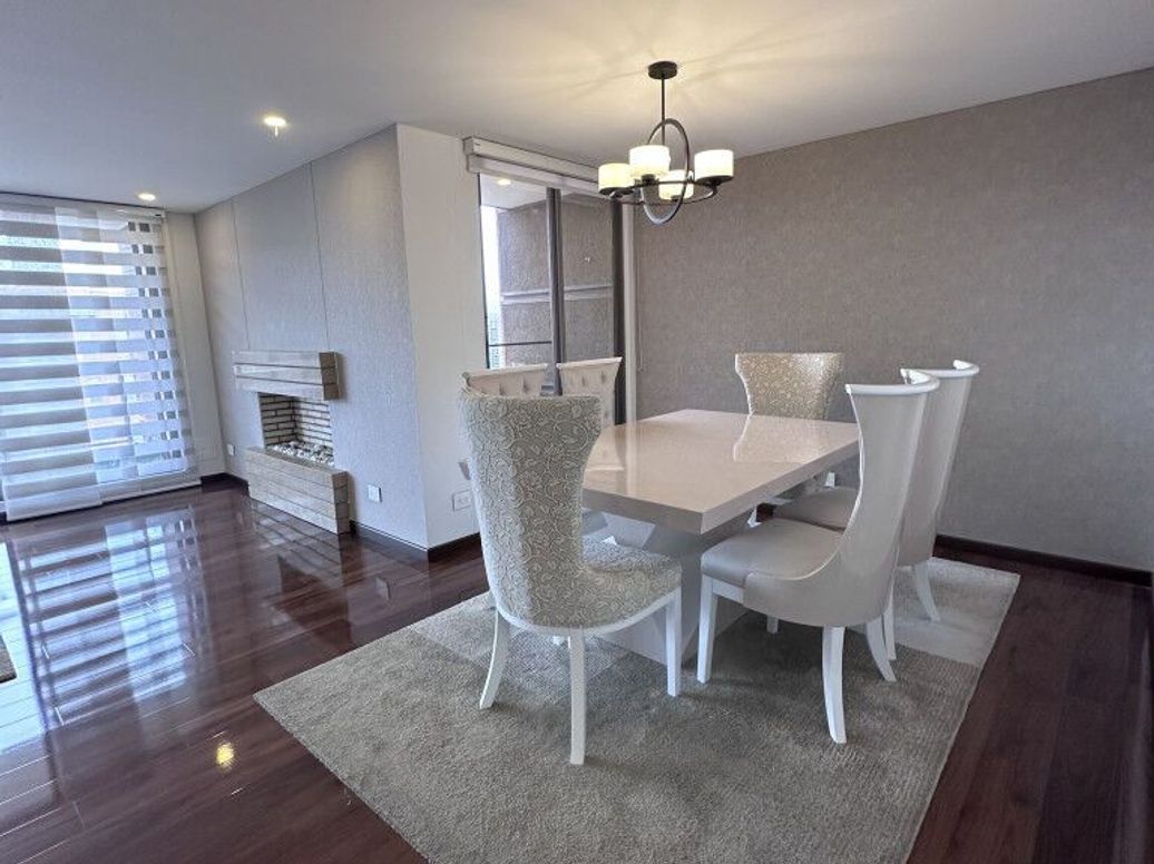 Apartamento de 3 alcobas en venta en El Plan, Bogotá, 136 m² · foto 3 de 14