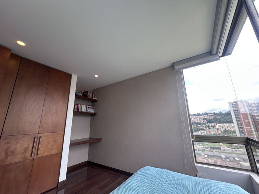 Apartamento de 3 alcobas en venta en El Plan, Bogotá, 136 m² · foto 10 de 14