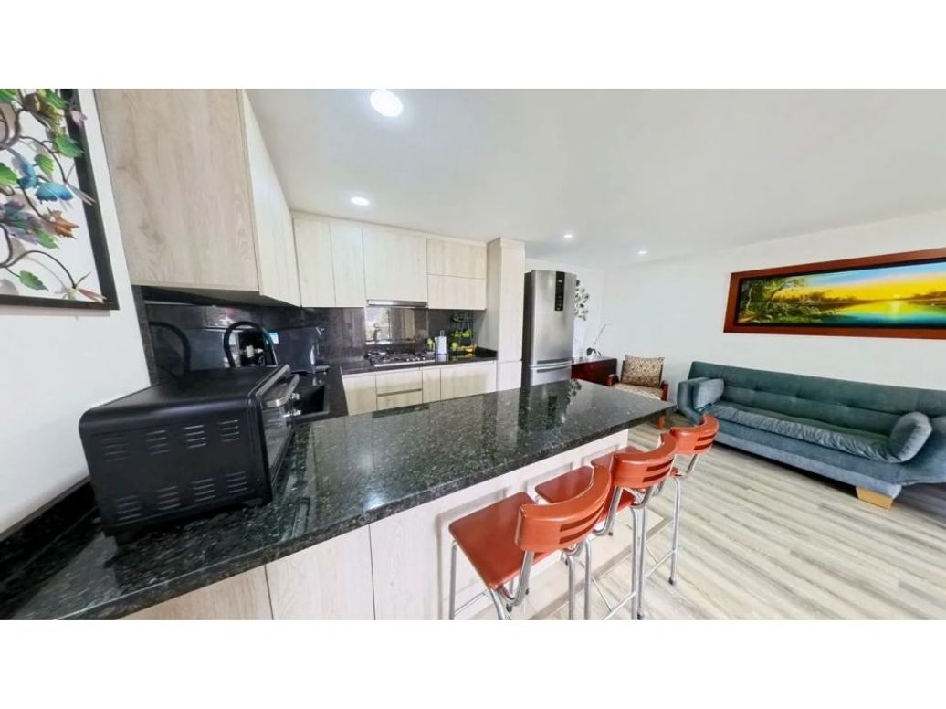 Apartamento de 3 alcobas en venta en Los Alcázares, Bogotá, 93 m² · foto 4 de 10
