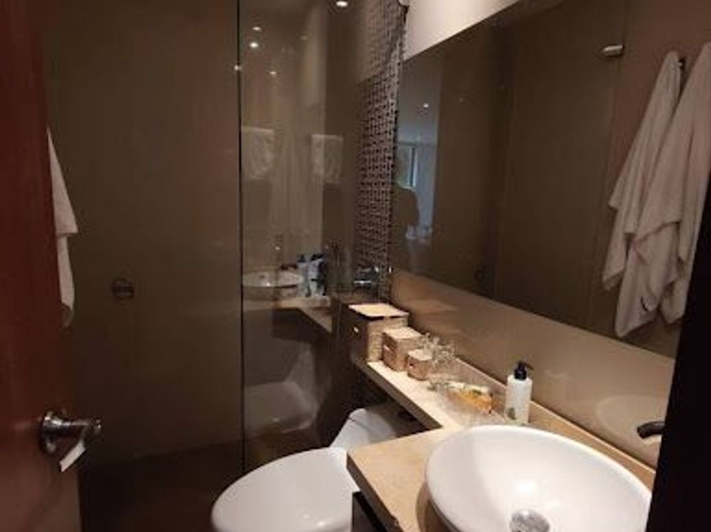Apartamento de 2 alcobas en venta en Chapinero Alto, Bogotá, 98 m² · foto 3 de 12