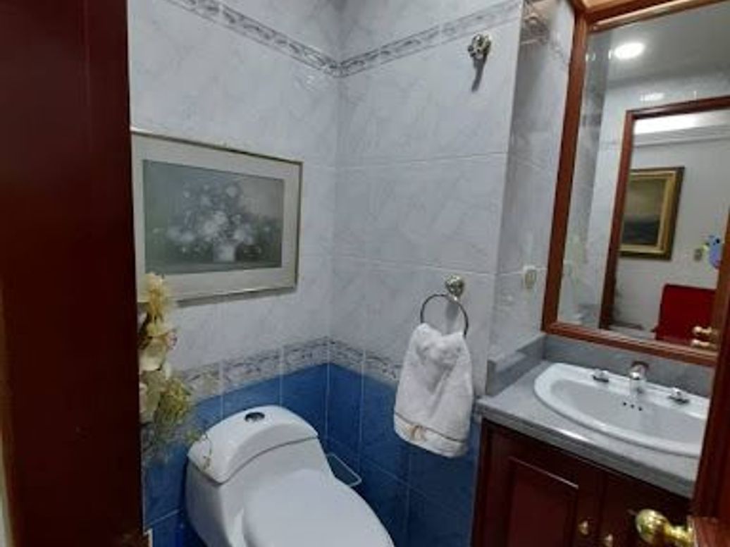 Apartamento de 3 alcobas en venta en Chicó Navarra, Bogotá, 120 m² · foto 11 de 15