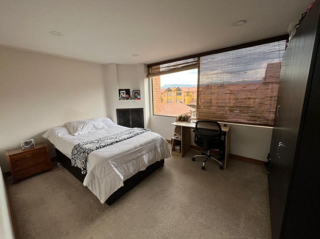 Casa de 6 alcobas en arriendo en Las Nieves, Bogotá, 300 m² · foto 3 de 20