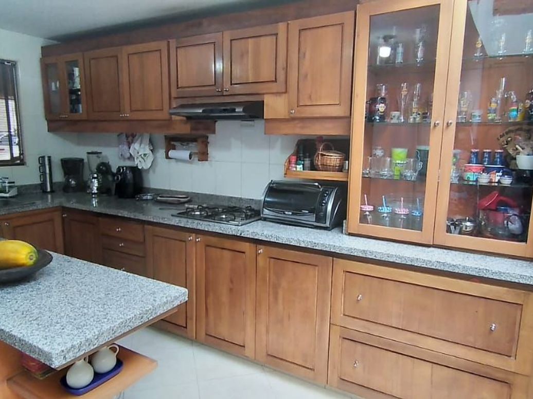 Casa de 6 alcobas en arriendo en Las Nieves, Bogotá, 300 m² · foto 4 de 20