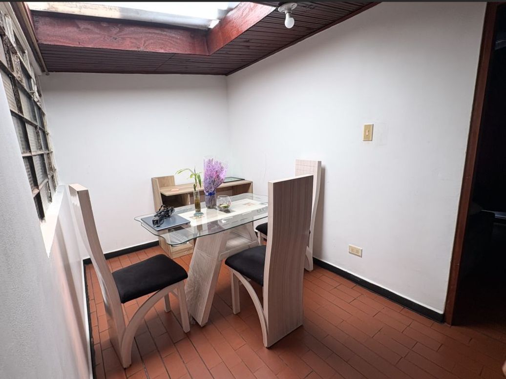 Casa de 6 alcobas en venta en Las Flores, Bogotá, 176 m² · foto 20 de 20