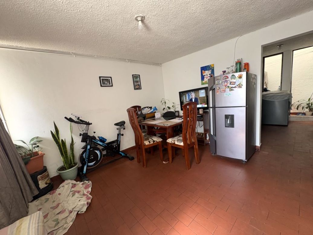 Casa de 6 alcobas en venta en Las Flores, Bogotá, 176 m² · foto 2 de 20