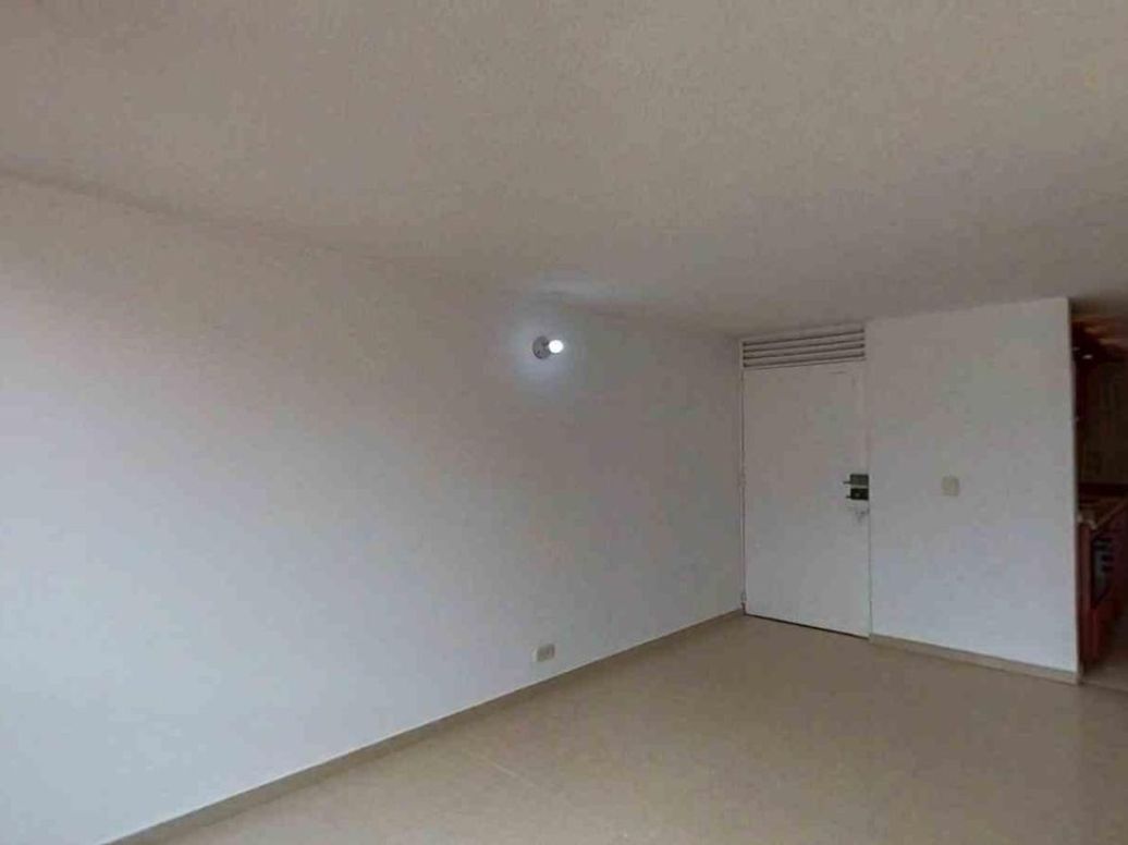 Apartamento de 3 alcobas en venta en San Antonio Norte, Bogotá, 46 m² · foto 3 de 20