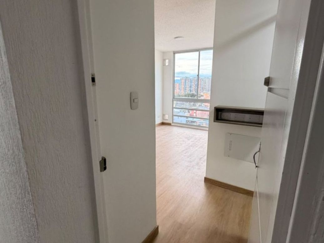 Apartamento en arriendo en Verbenal, Bogotá · foto 3 de 20