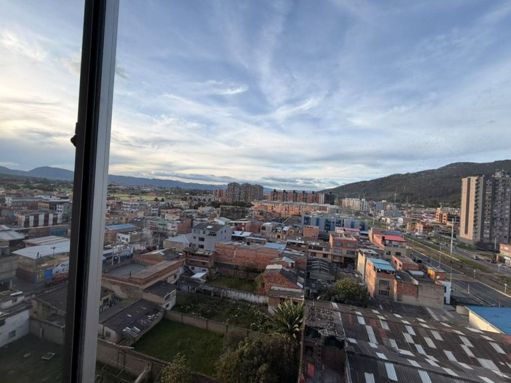 Apartamento en arriendo en Verbenal, Bogotá · foto 4 de 20