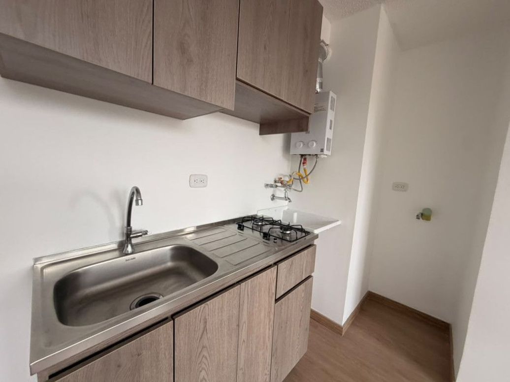 Apartamento en arriendo en Verbenal, Bogotá · foto 18 de 20