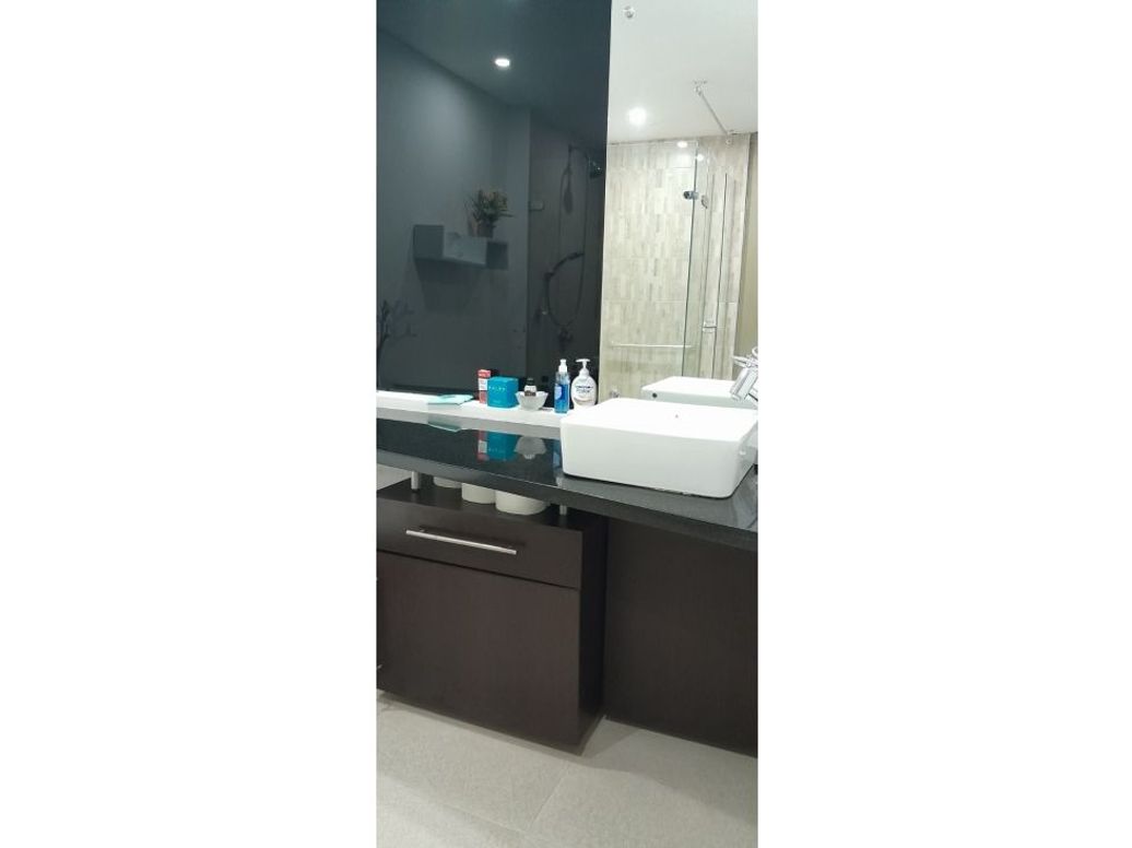 Apartamento de 3 alcobas en venta en Chicó Navarra, Bogotá, 217 m² · foto 12 de 20