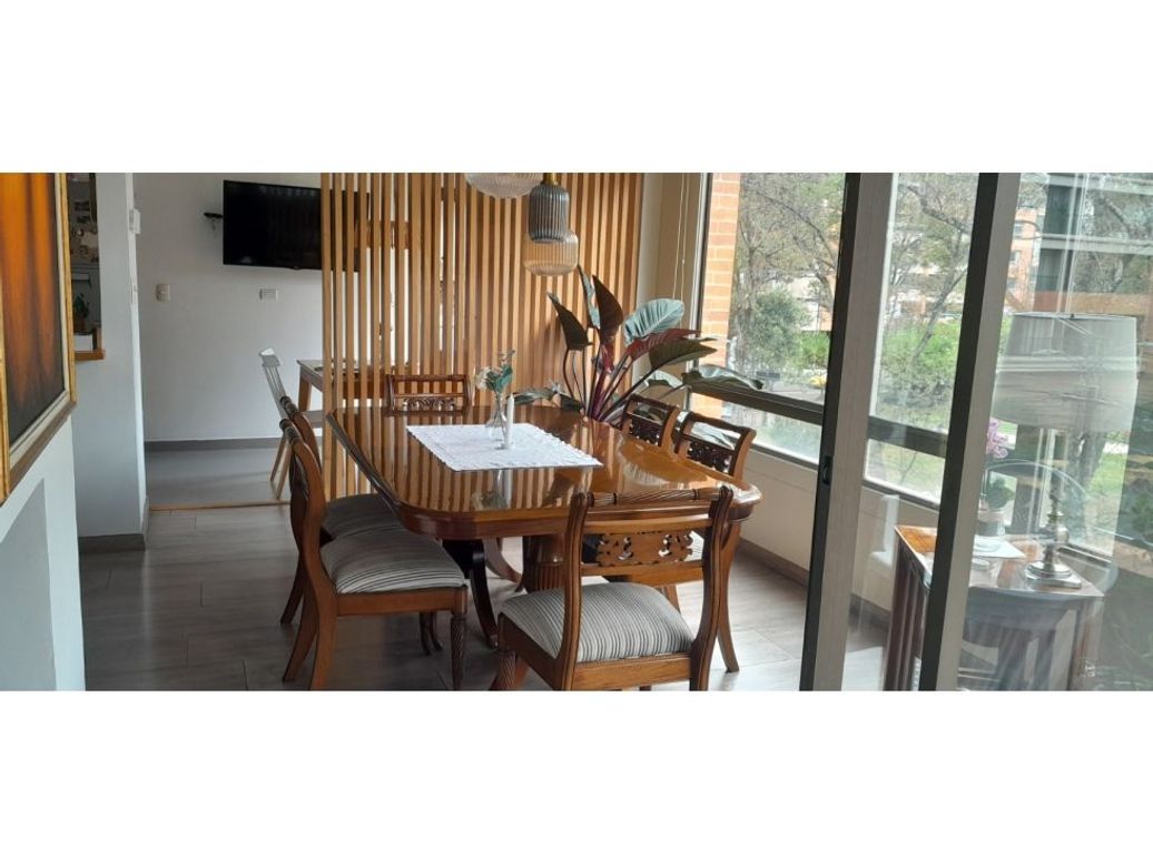Apartamento de 3 alcobas en venta en Chicó Navarra, Bogotá, 217 m² · foto 6 de 20