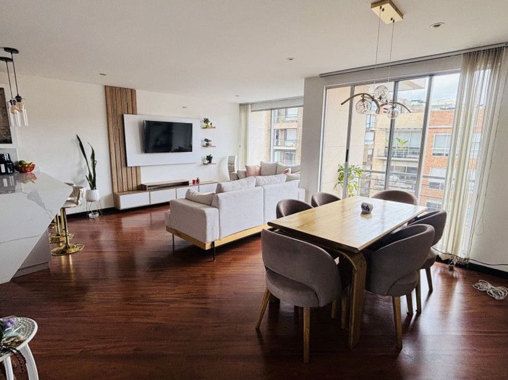 Apartamento de 2 alcobas en arriendo en Chico Norte Et. Iii, Bogotá, 78 m² · foto 14 de 20