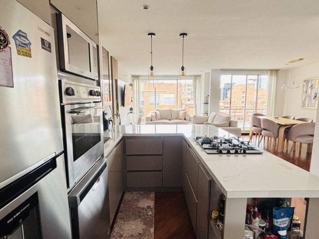 Apartamento de 2 alcobas en arriendo en Chico Norte Et. Iii, Bogotá, 78 m² · foto 18 de 20