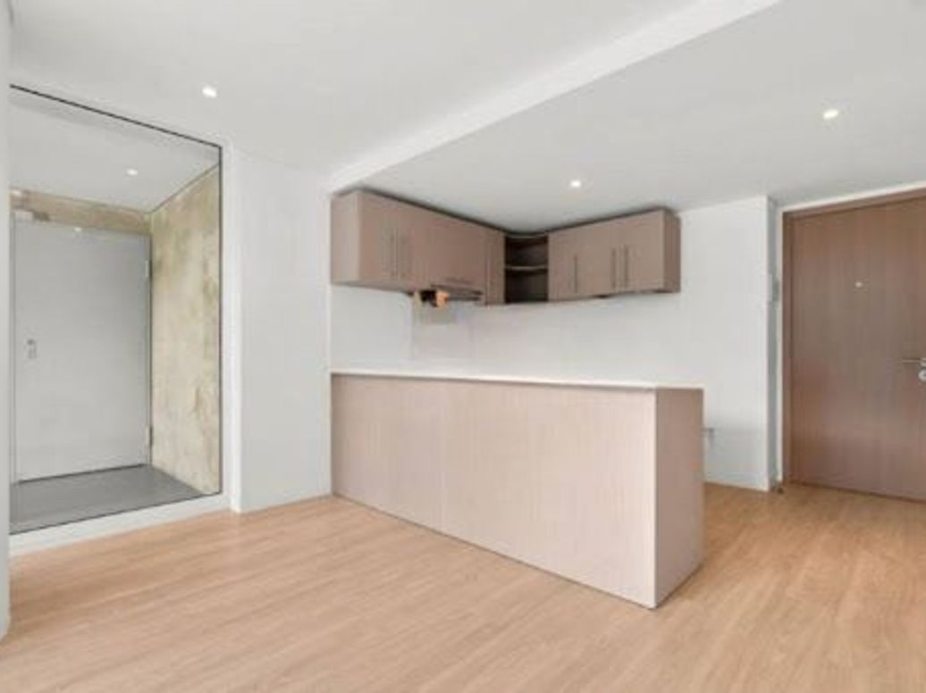 Apartamento de 1 alcoba en venta en Las Nieves, Bogotá, 56 m² · foto 7 de 11