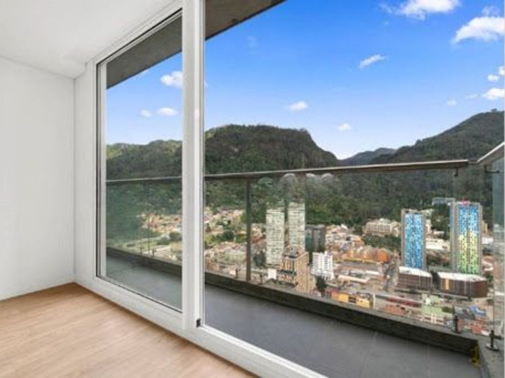 Apartamento de 1 alcoba en venta en Las Nieves, Bogotá, 56 m² · foto 2 de 11