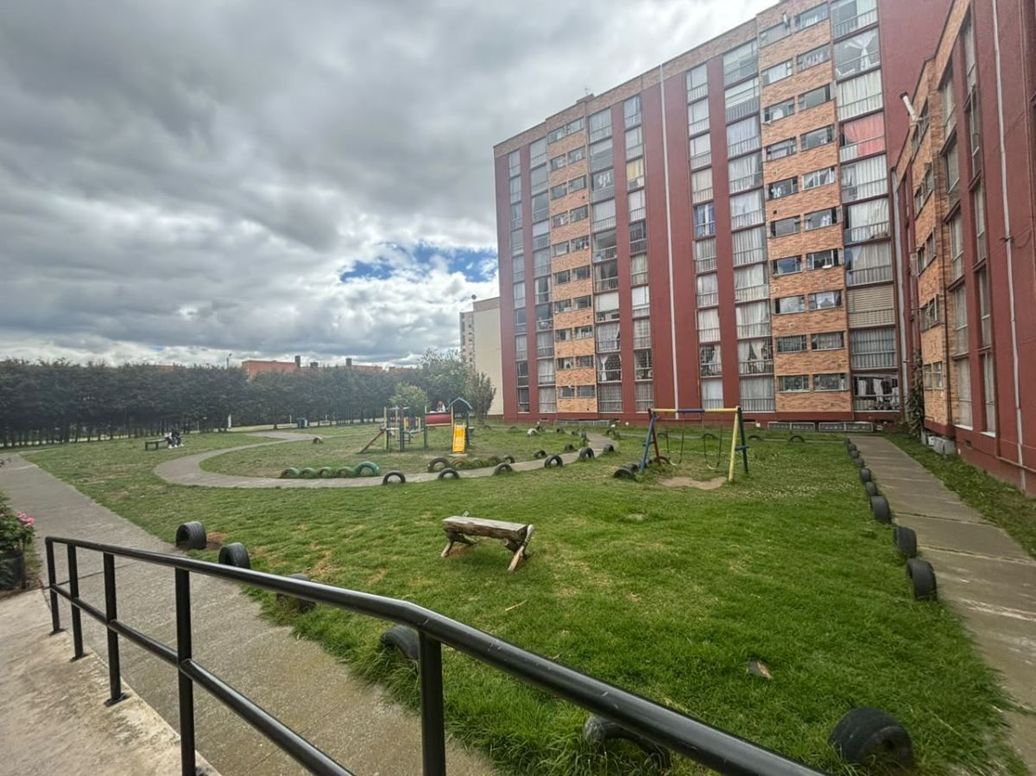 Apartamento de 3 alcobas en venta en Pinar De Suba, Bogotá, 60 m² · foto 4 de 14