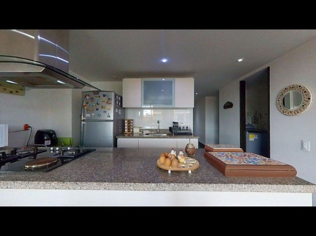 Apartamento de 2 alcobas en venta en La Castellana, Bogotá, 75 m² · foto 4 de 8