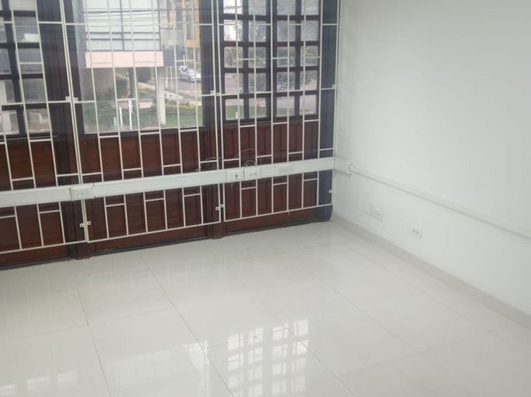 Apartamento de 6 alcobas en arriendo en San Patricio, Bogotá, 340 m² · foto 12 de 13
