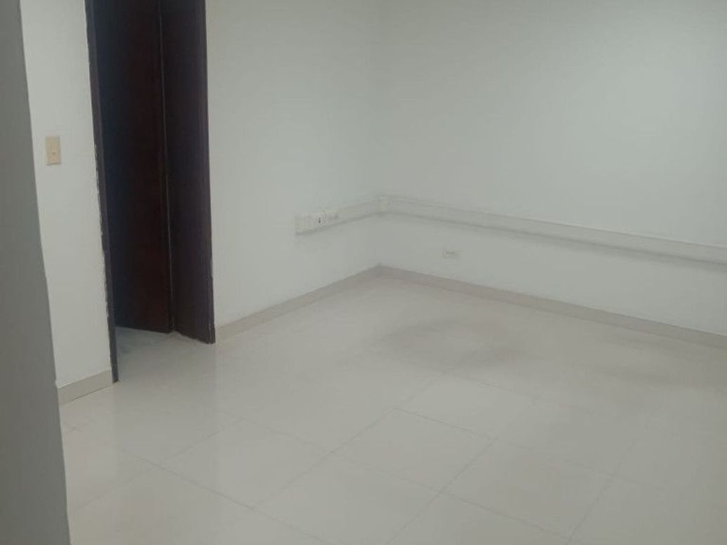 Apartamento de 6 alcobas en arriendo en San Patricio, Bogotá, 340 m² · foto 11 de 13