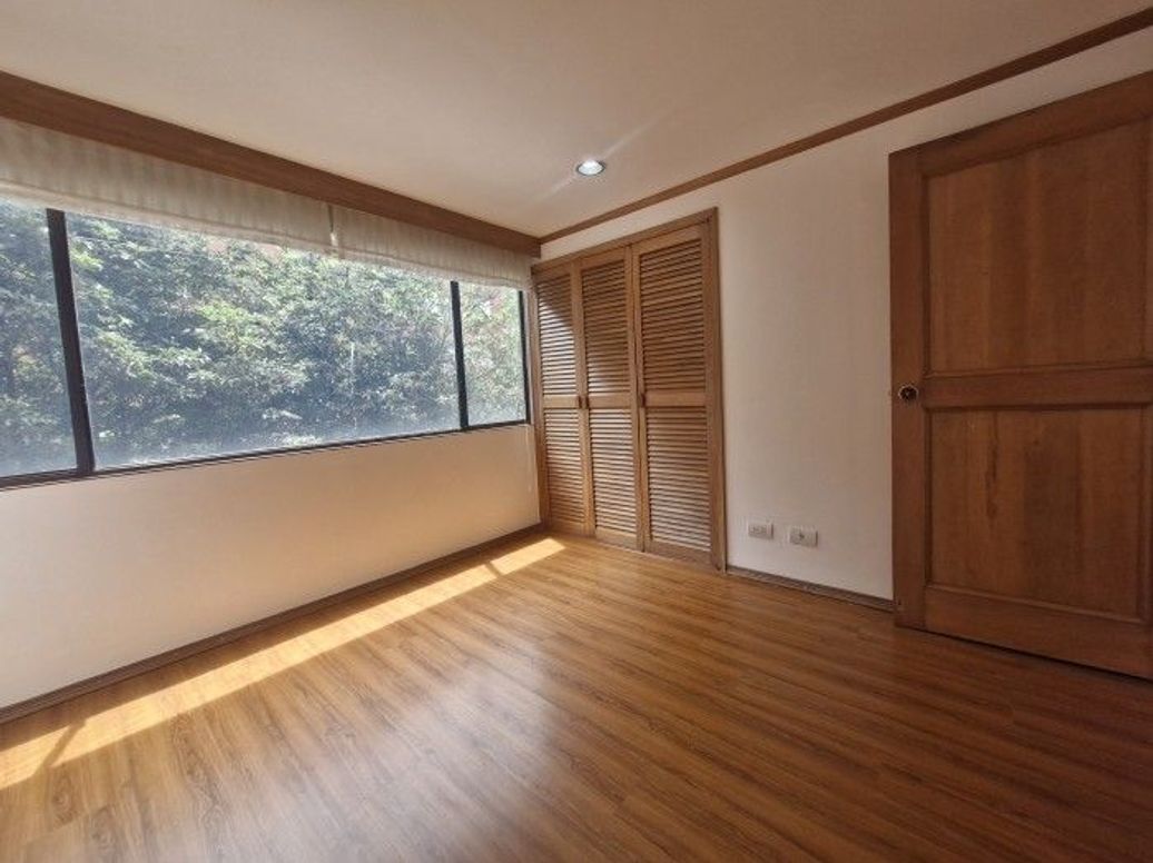 Apartamento de 3 alcobas en arriendo en Chico, Bogotá, 122 m² · foto 17 de 20