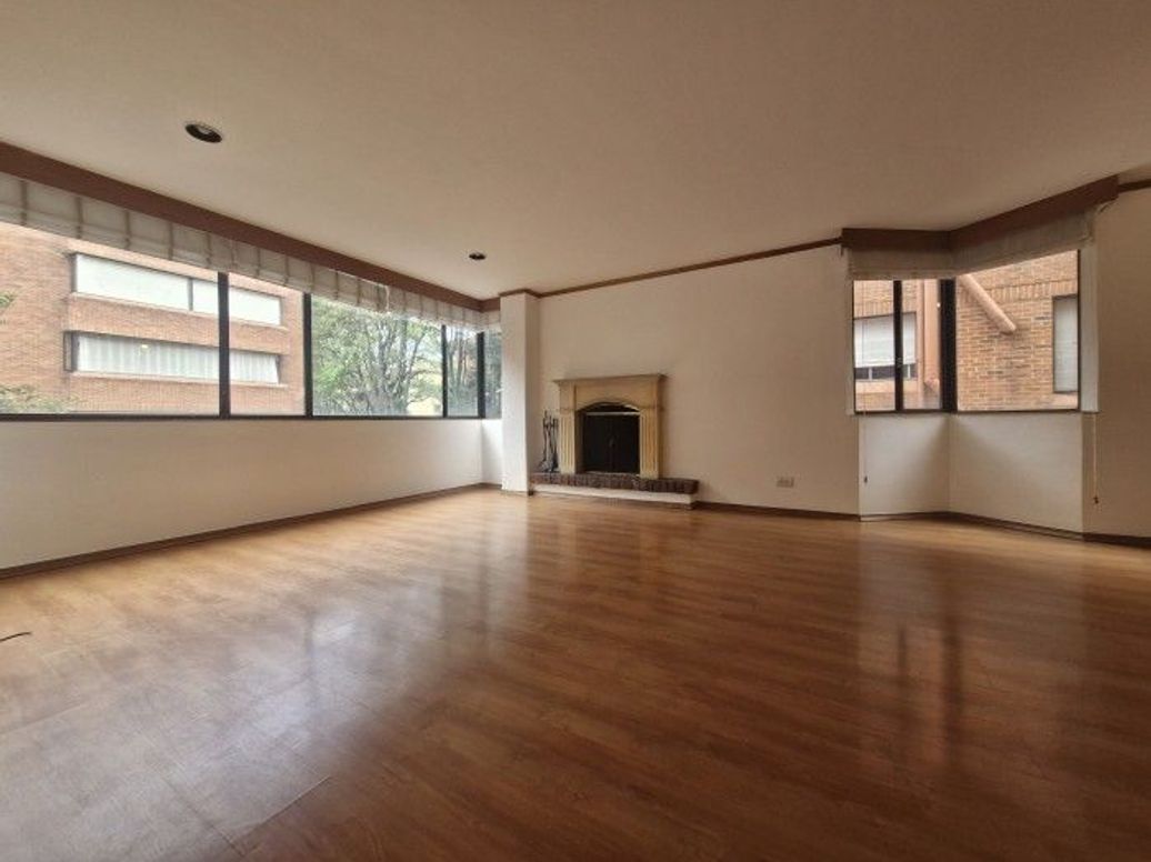 Apartamento de 3 alcobas en arriendo en Chico, Bogotá, 122 m² · foto 8 de 20