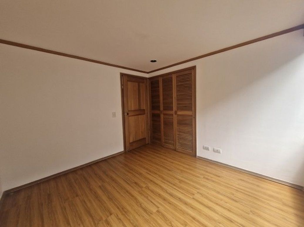 Apartamento de 3 alcobas en arriendo en Chico, Bogotá, 122 m² · foto 15 de 20
