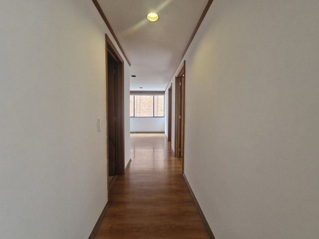 Apartamento de 3 alcobas en arriendo en Chico, Bogotá, 122 m² · foto 12 de 20