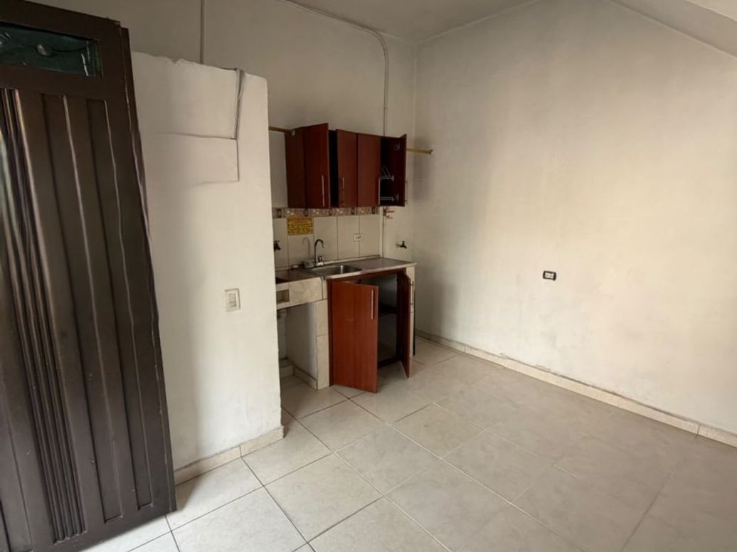 Apartaestudio en Arriendo en BOMBONA NO. 1, La Candelaria, Medellín en Bombona No 1