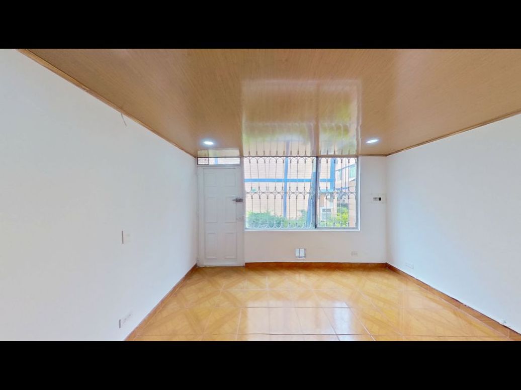 Casa de 2 alcobas en venta en Calandaima, Bogotá, 50 m² · foto 3 de 15
