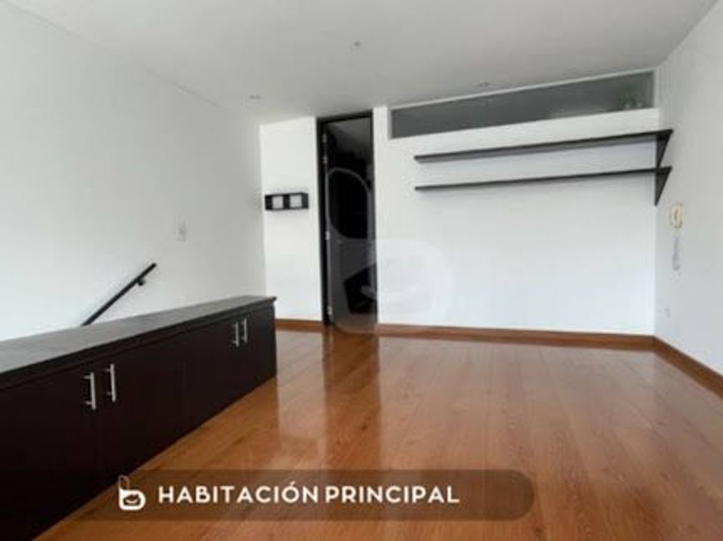 Apartaestudio en venta en Chicó Norte, Bogotá, 62 m² · foto 3 de 11