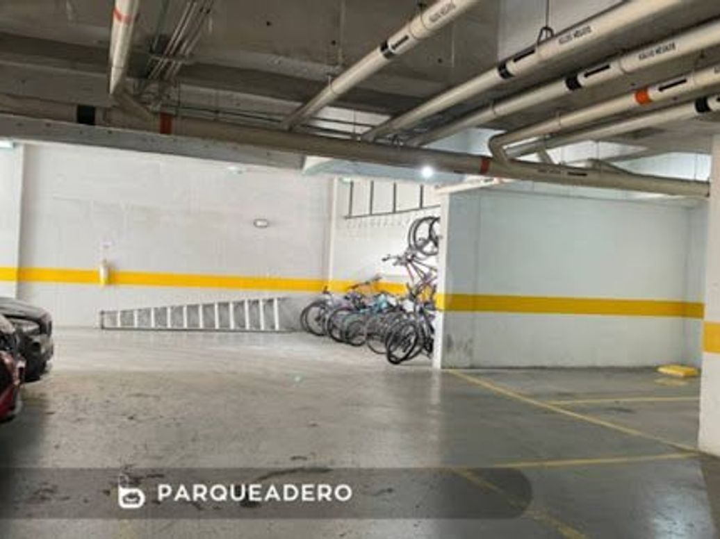Apartaestudio en venta en Chicó Norte, Bogotá, 62 m² · foto 10 de 11