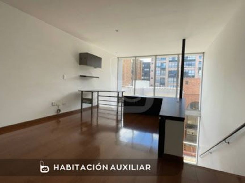Apartaestudio en venta en Chicó Norte, Bogotá, 62 m² · foto 2 de 11