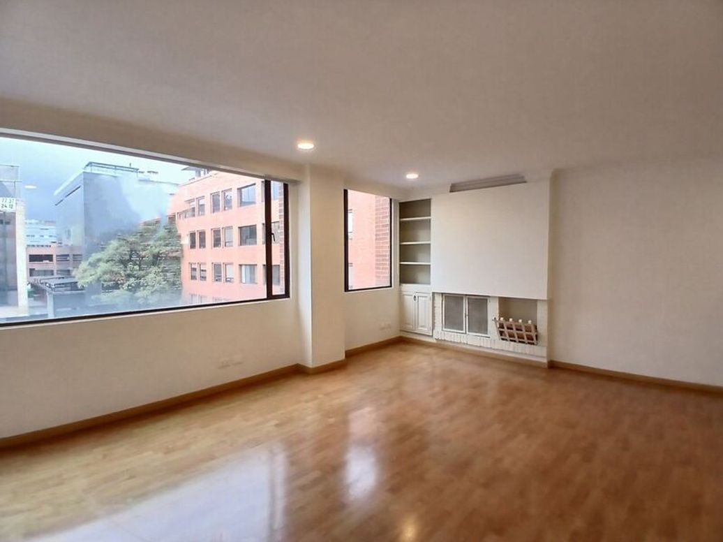 Apartamento de 3 alcobas en venta en Chicó Norte, Bogotá, 120 m² · foto 3 de 20