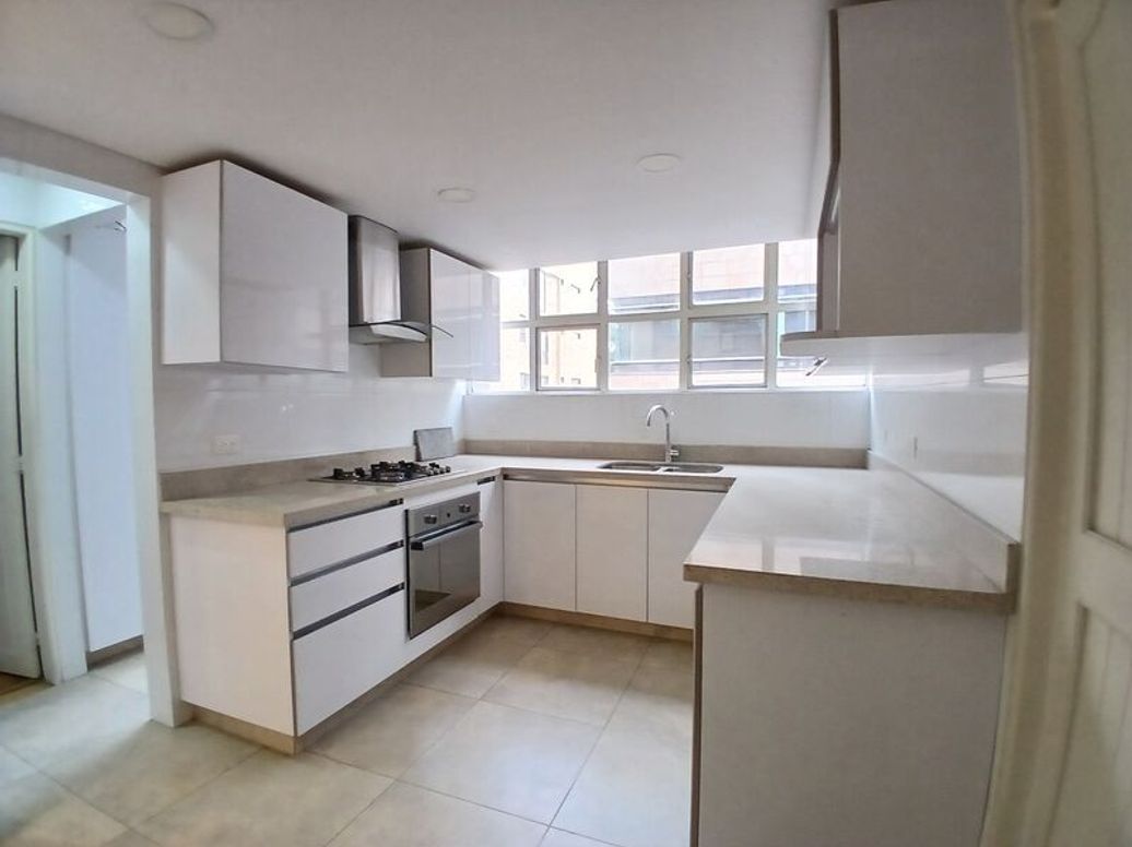 Apartamento de 3 alcobas en venta en Chicó Norte, Bogotá, 120 m² · foto 14 de 20