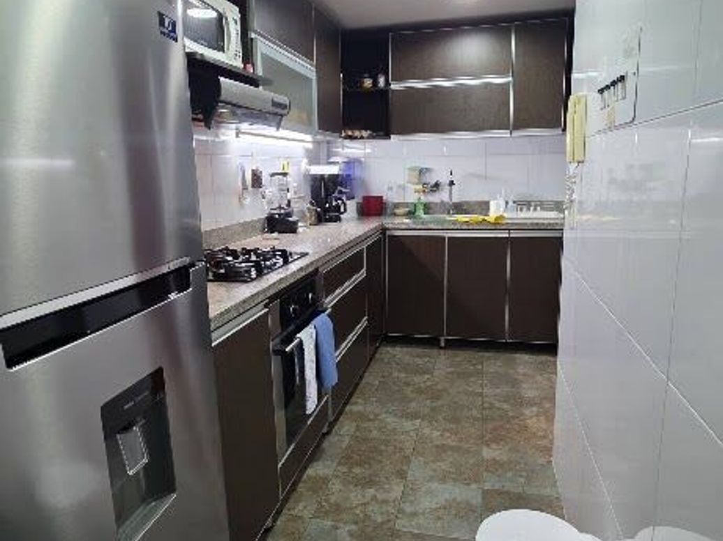Apartamento de 3 alcobas en venta en Parques De Lorena, Bogotá, 80 m² · foto 5 de 18