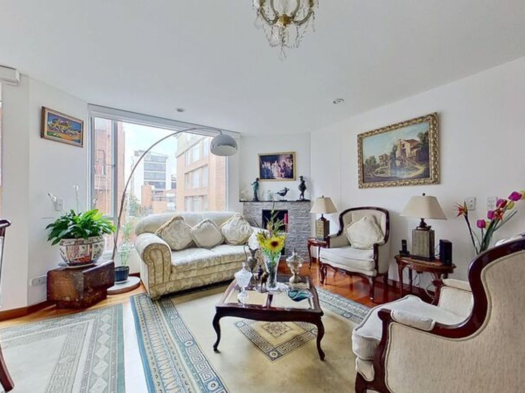 Apartamento de 3 alcobas en venta en Santa Barbara Occidental, Bogotá, 107 m² · foto 5 de 20