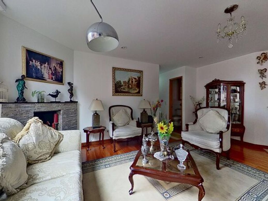 Apartamento de 3 alcobas en venta en Santa Barbara Occidental, Bogotá, 107 m² · foto 4 de 20