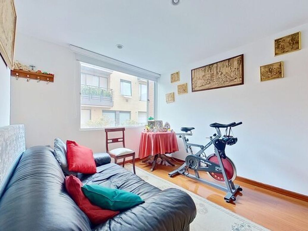 Apartamento de 3 alcobas en venta en Santa Barbara Occidental, Bogotá, 107 m² · foto 15 de 20