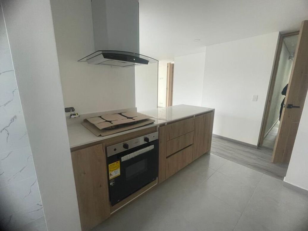 Apartamento de 2 alcobas en venta en Quinta Paredes, Bogotá, 89 m² · foto 4 de 12