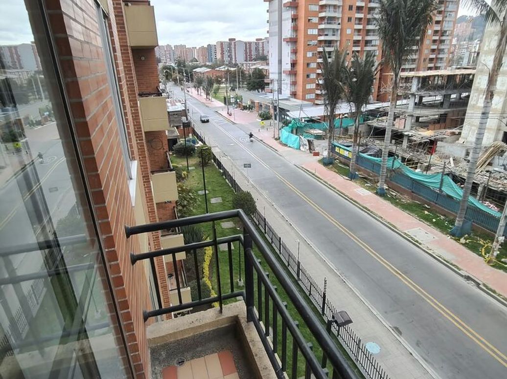 Apartamento de 3 alcobas en venta en Cr Portales Del Norte Et. Iii, Bogotá, 73 m² · foto 10 de 20