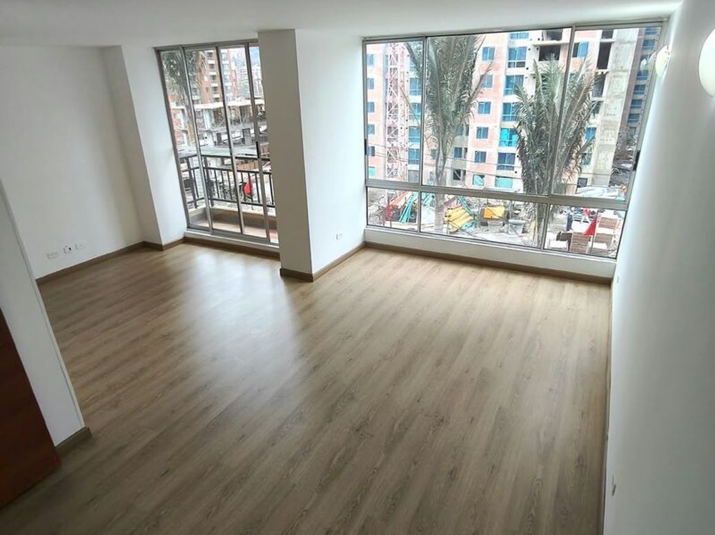 Apartamento de 3 alcobas en venta en Cr Portales Del Norte Et. Iii, Bogotá, 73 m² · foto 5 de 20