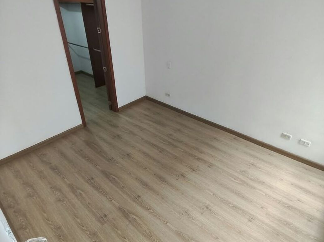 Apartamento de 3 alcobas en venta en Cr Portales Del Norte Et. Iii, Bogotá, 73 m² · foto 12 de 20